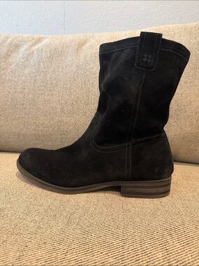 Naturalizer Women's Black Suede Ankle Booties